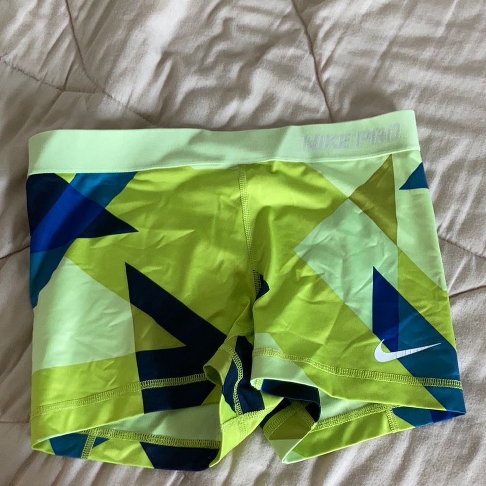nike pro shorts never worn